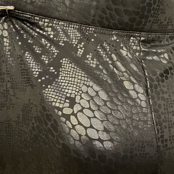 Express Leggings - Picture 5 of 5